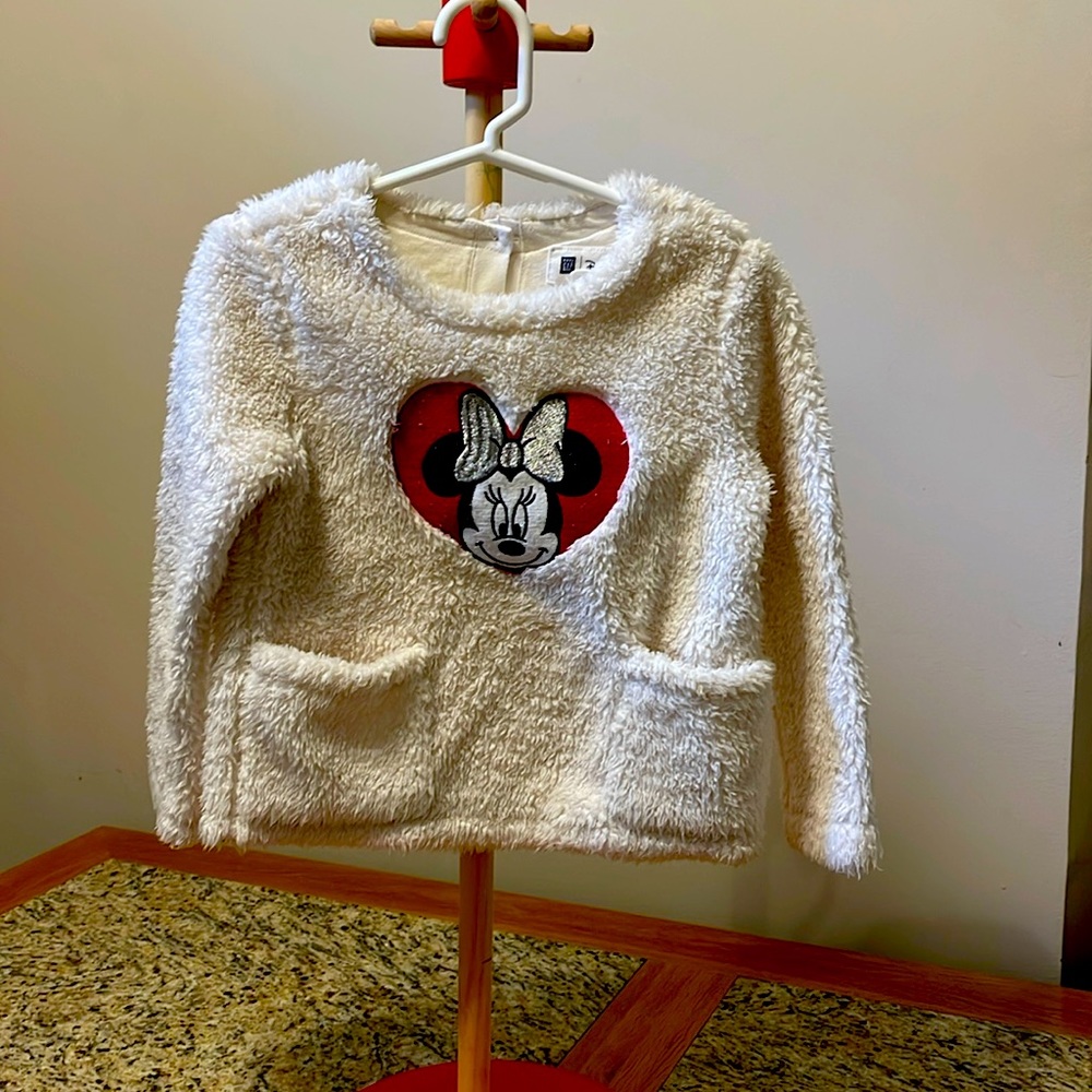 Mini snuggly sweater, Disney size 4